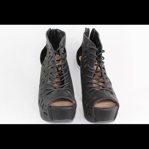 Pink & Pepper Shoes - PINK & PEPPER Pond Lace Up Platforms